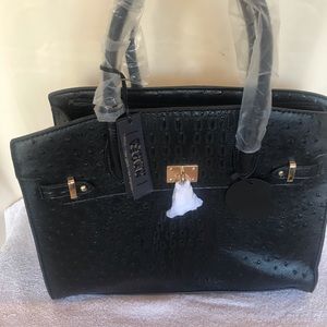tote ,ostrich imitation, black